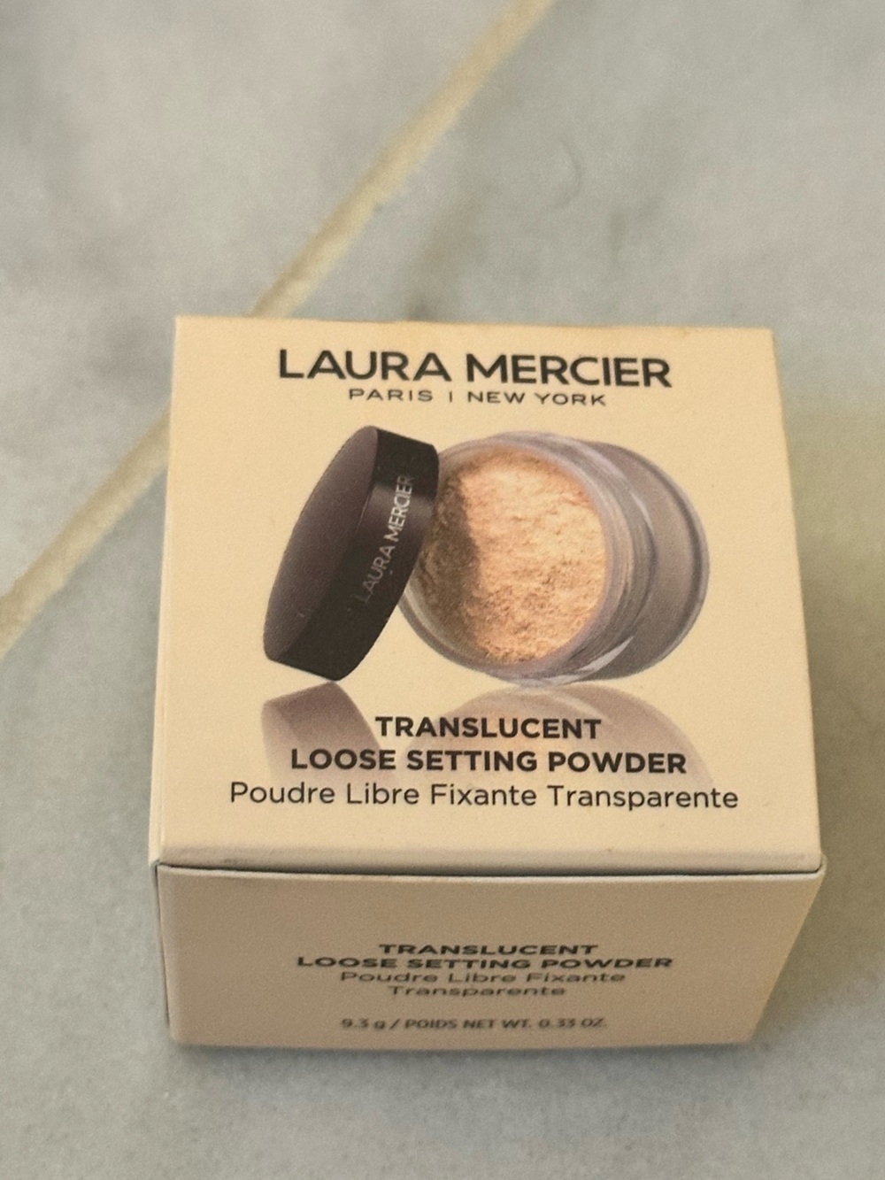 laura mercier Translucent Loose Setting Powder in Creamy Beige Packaging